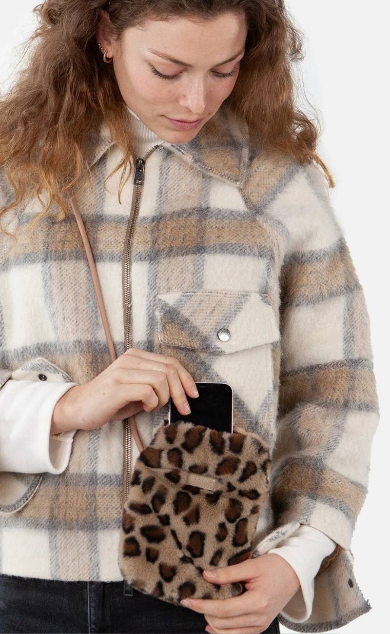 Barts PURIDA Faux fur Smartphonetasje met Luipaardprint