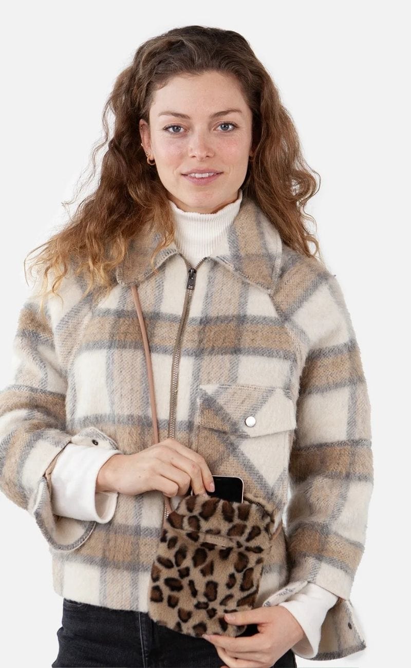 Barts PURIDA Faux fur Smartphonetasje met Luipaardprint