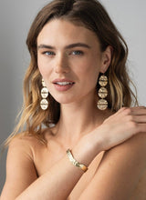 Ellen Beekmans Gehamerde organische bangle