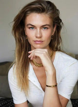 Ellen Beekmans Ovale gladde bangle met strass