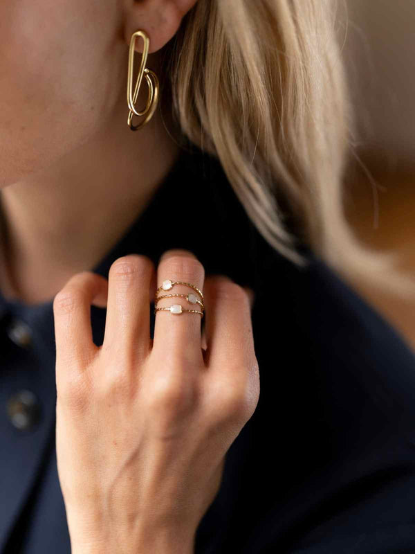 Ellen Beekmans Ring met 3 steentjes, wit