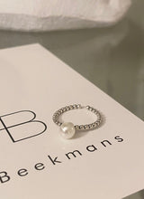 Ellen Beekmans Twisted zilveren Ring met parel