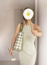 Handed By MAYFAIR Handtas, Olive & Champagne