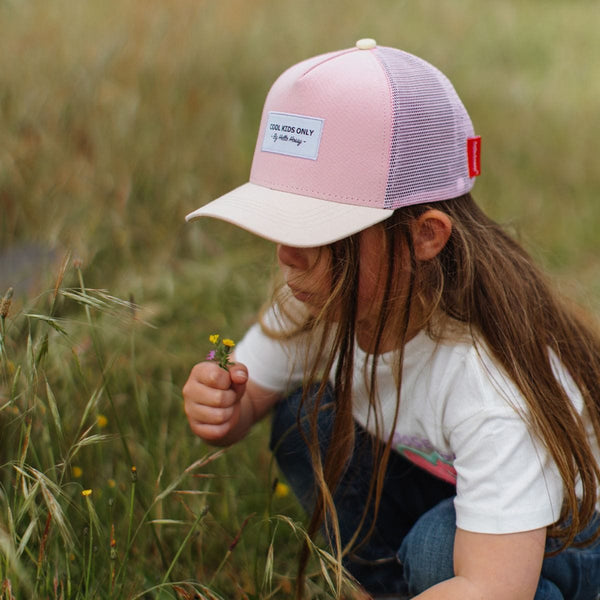 Hello Hossy TRUCKER Pet met gebogen klep, Powder Pink