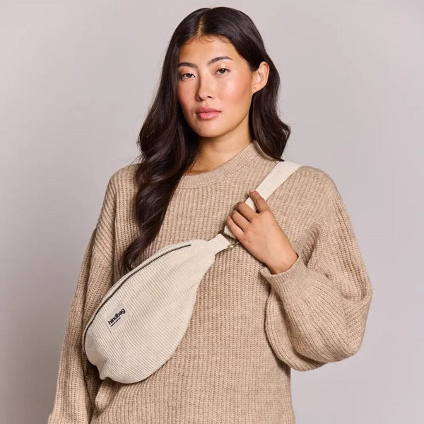 Hindbag SASHA grote Velours Crossbodytas, Beige