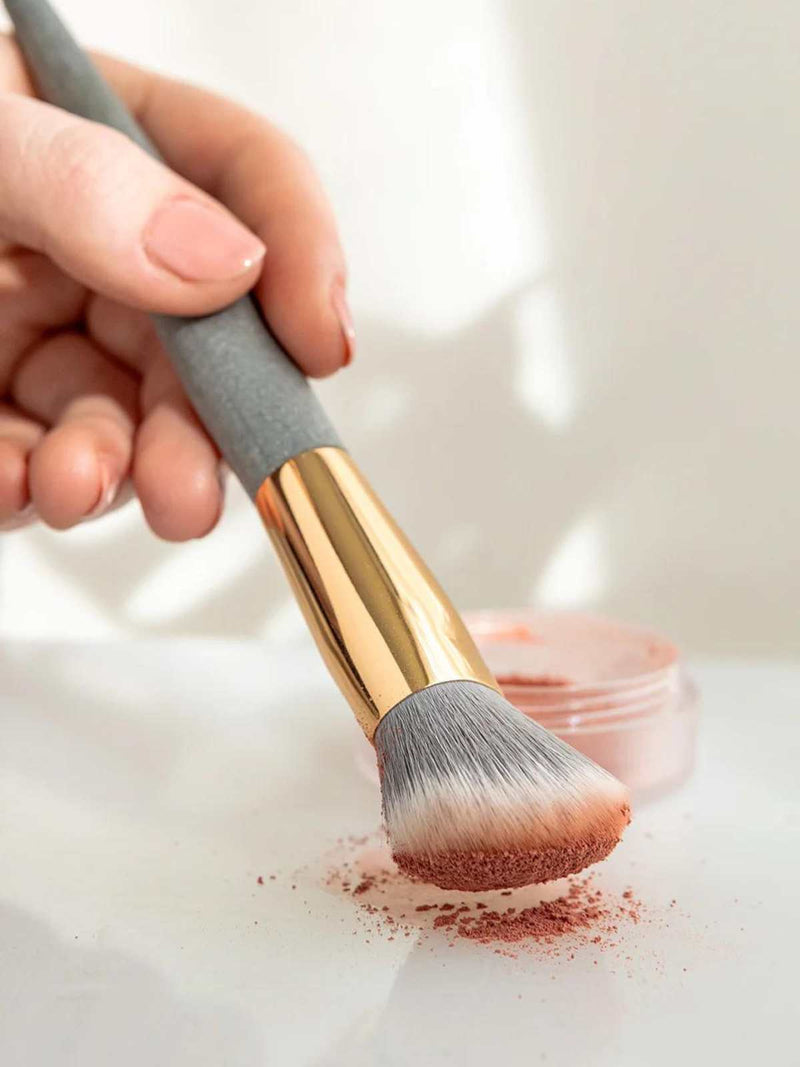 i.am.klean Blush Brush