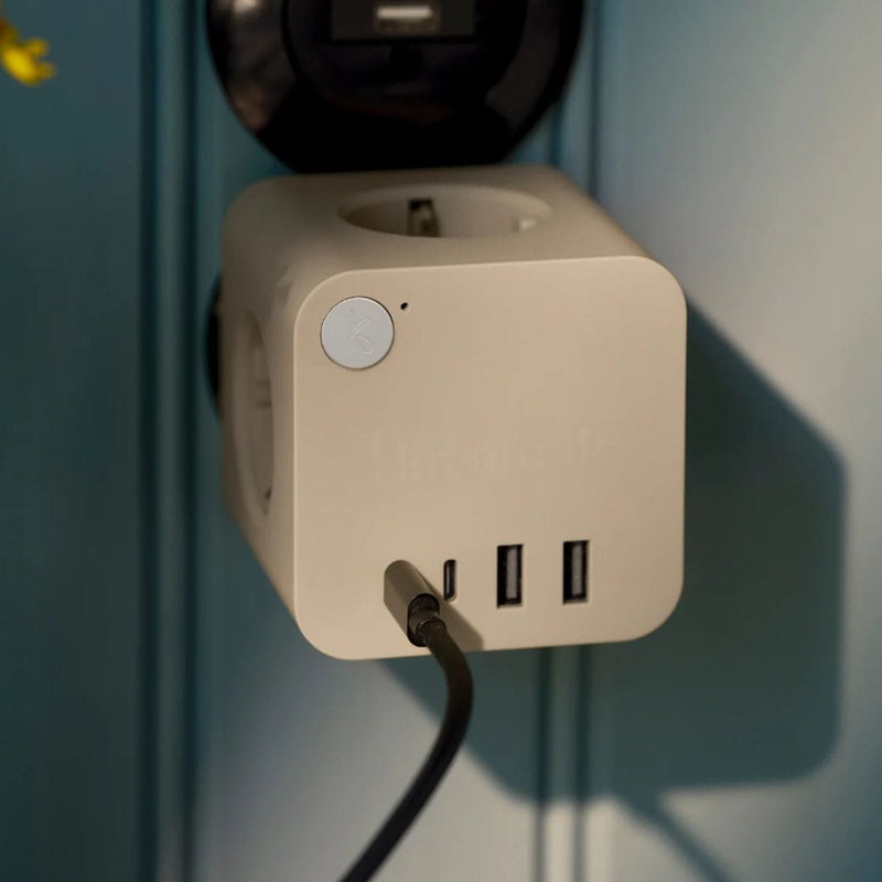 Kreafunk AMPIE Stekkerblok met 2 USB-A en 2 USB-C poorten, Ivory Sand