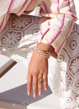 Label Kiki Armband goud, Peachy Pink Beads