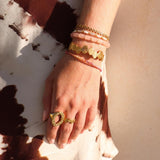 Label Kiki Armband goud, Peachy Pink Beads