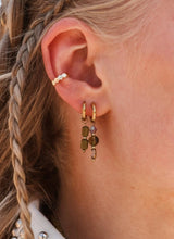 Label Kiki Gouden Oorring met hanger, Canyon Kiss - Per stuk