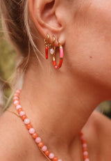 Label Kiki Hoola Hoop Oorring goud, Red Pink - Per stuk