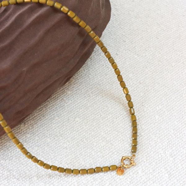 Label Kiki Ketting met mosgroene kralen, Saloon