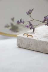 Label Kiki Oorsteker goud, Shiny bloom - Per stuk