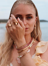 Label Kiki Pink snake bracelet gold