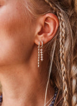 Label Kiki Zilveren Oorring met lila parels, Lilac Row - Per stuk
