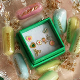 Lulu Copenhagen CANDY SHOP Oorbel goud Anemone, Orange Coral & White - Per stuk