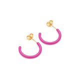 Lulu Copenhagen COLOR HOOPS MEDIUM Gouden Oorringen met emaille, Electric Fuchsia Pink