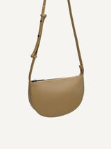 Monk and Anna FAROU half moon Vegan lederen Schoudertas, Wheat