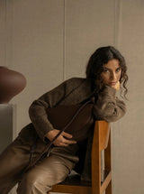 Monk and Anna SOMA half moon Vegan lederen Schoudertas, Dark Wood
