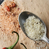 Nicolas Vahé Giftset met 2 Zoutmolens, Parmezaan-Basilicum & Chili