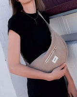 Recitem ARTHUR Halve maan Crossbody Tas, Latte