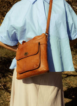 ReDesigned KAY URBAN Lederen Schoudertas, Burned Tan