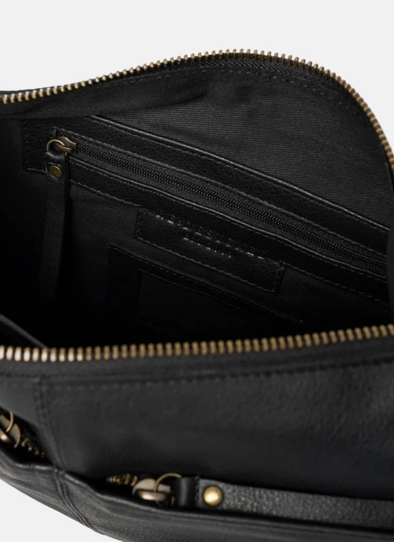 ReDesigned MIVI SMALL Lederen Schoudertas, Black