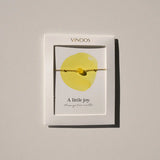 Vinoos COLOURS OF WINE Armband met gele glaskraal, A little joy
