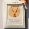 Vinoos COLOURS OF WINE Ketting met cirkel en amber glaskraal, Always with you