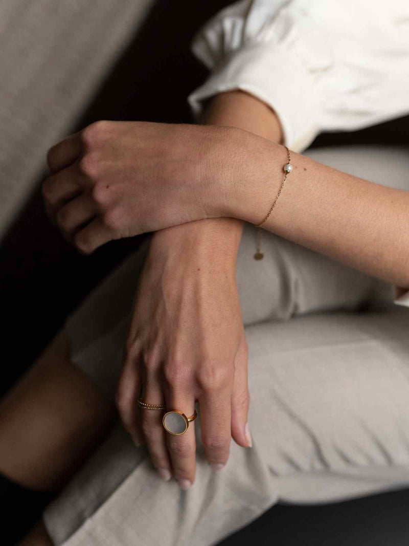 Ellen Beekmans Fijn armbandje met pareltje