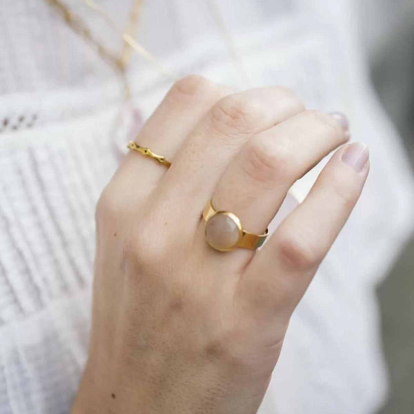 Ellen Beekmans Ring met facet geslepen gemstone, Licht Roze