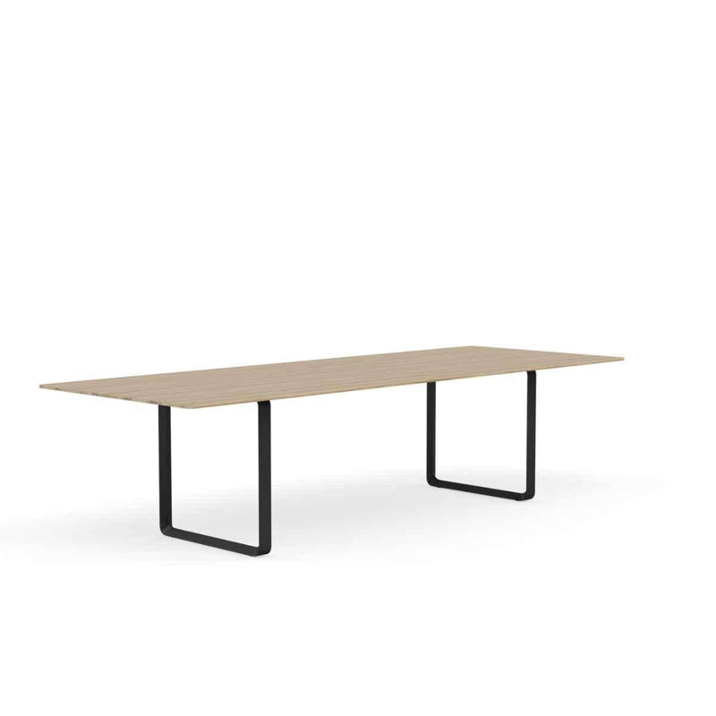 MUUTO 70/70 Table, 295 x 108 cm Solid Oak / Black