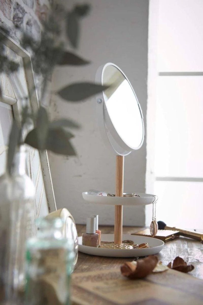 Yamazaki TOSCA Make-up Spiegel met accessoire schaaltjes